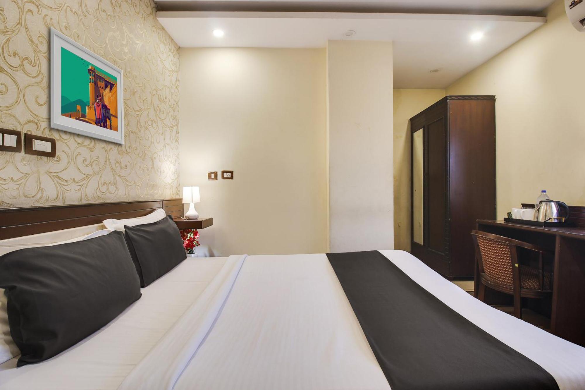 היידראבד Flagship Grand Sandarshini Inn Near Mgbs Bus Station מראה חיצוני תמונה