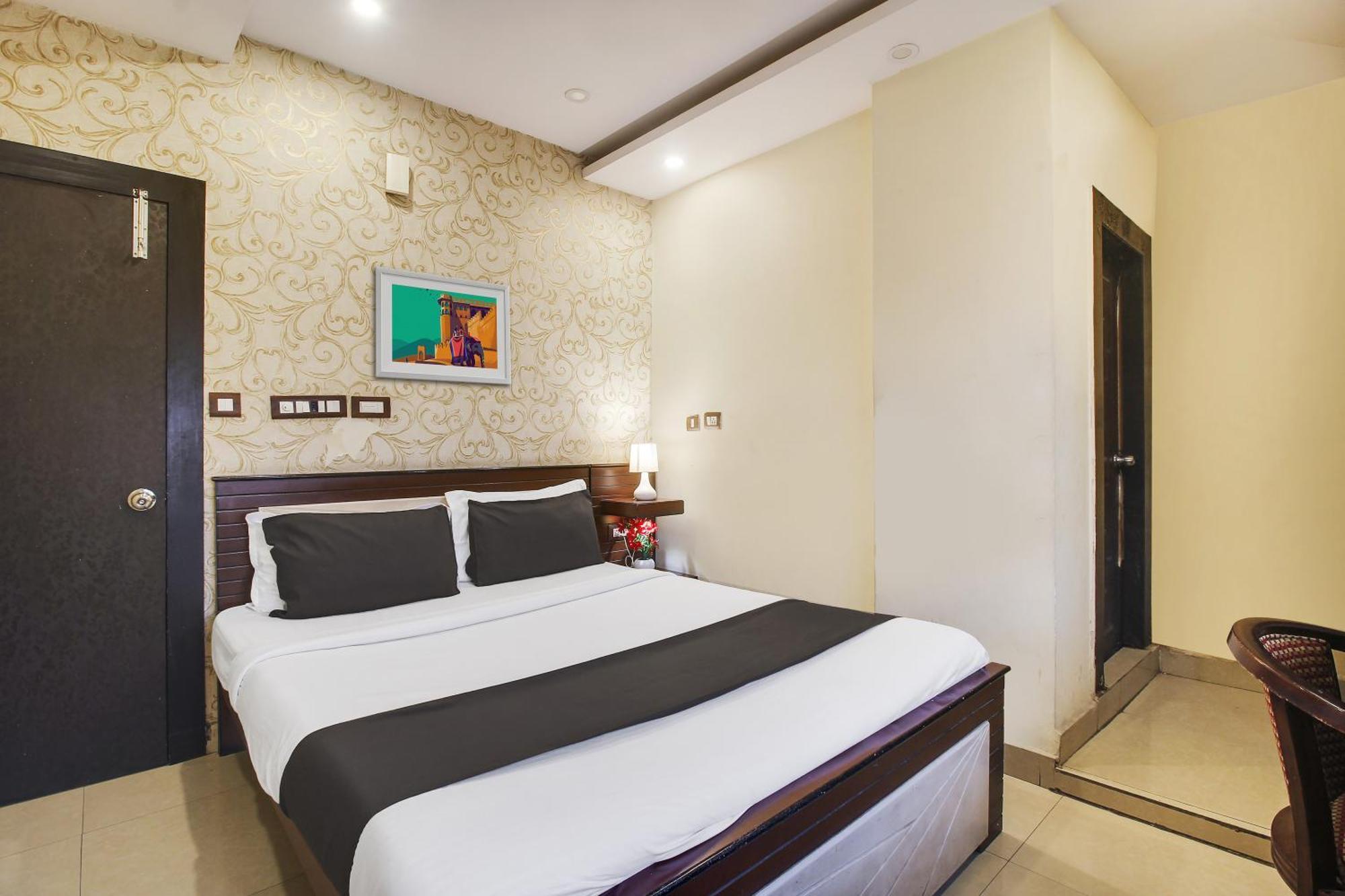 היידראבד Flagship Grand Sandarshini Inn Near Mgbs Bus Station מראה חיצוני תמונה
